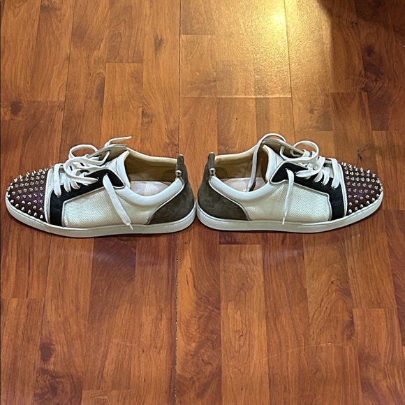 Red Bottoms Christian Louboutin Louis Junior Spikes Sneaker Men's - Picture 6 of 6